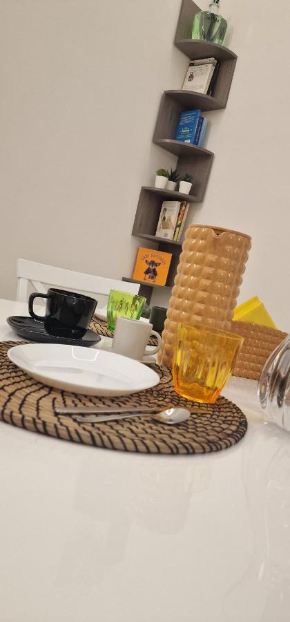 Appartamento B&B La Dimora Di Parthenope Napoli Bagian luar foto