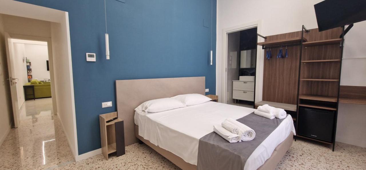 Appartamento B&B La Dimora Di Parthenope Napoli Bagian luar foto