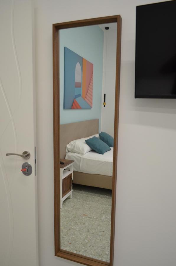 Appartamento B&B La Dimora Di Parthenope Napoli Bagian luar foto