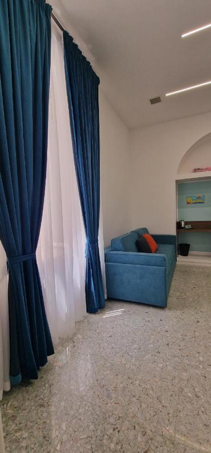 Appartamento B&B La Dimora Di Parthenope Napoli Bagian luar foto
