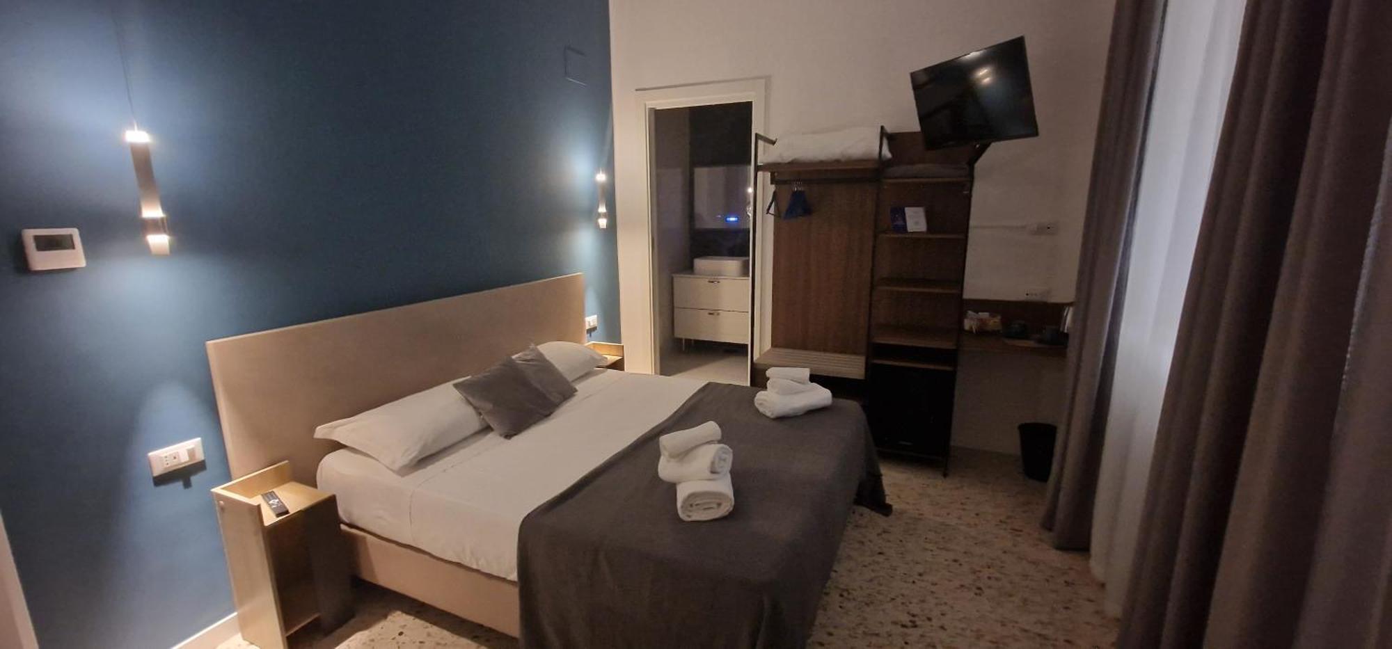 Appartamento B&B La Dimora Di Parthenope Napoli Bagian luar foto