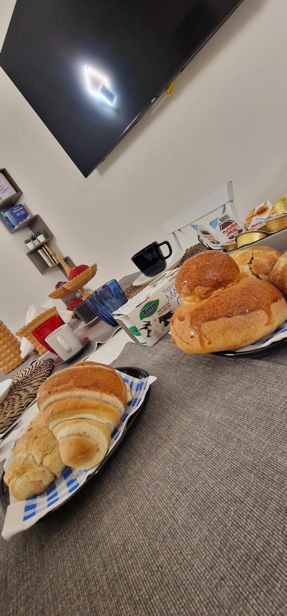 Appartamento B&B La Dimora Di Parthenope Napoli Bagian luar foto